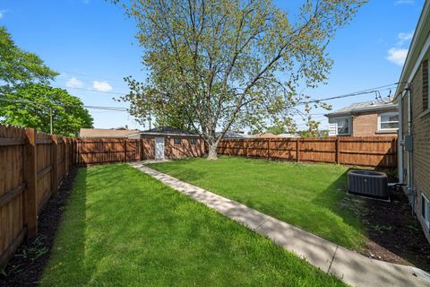 Tiny photo for 7756 S Spaulding Avenue, Chicago, IL 60652 (MLS # 12462619)