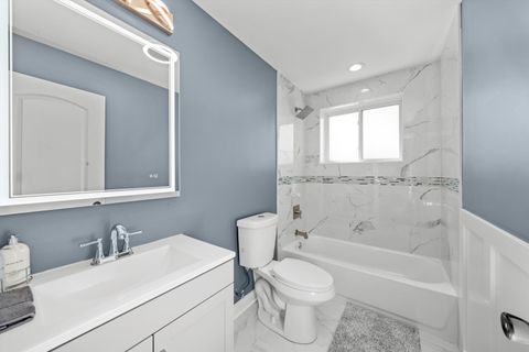 Tiny photo for 7756 S Spaulding Avenue, Chicago, IL 60652 (MLS # 12462619)