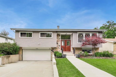 Photo of 1503 N Park Drive, Mount Prospect, IL 60056 (MLS # 12714473)
