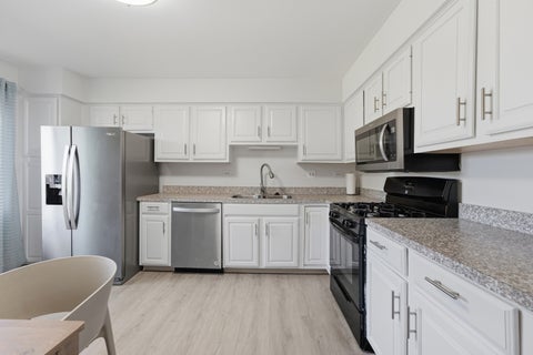 Tiny photo for 988 Harvest Circle #988, Buffalo Grove, IL 60089 (MLS # 12778100)
