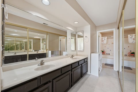 Tiny photo for 988 Harvest Circle #988, Buffalo Grove, IL 60089 (MLS # 12778100)