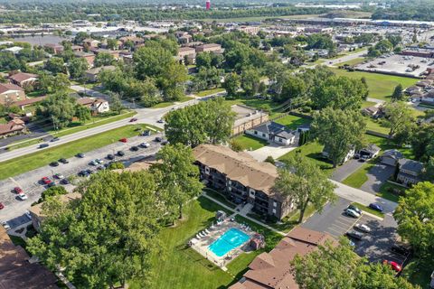 Tiny photo for 13520 LAWLER Avenue #42, Crestwood, IL 60418 (MLS # 12457561)