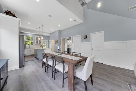 Tiny photo for 228 Juneway Terrace, Lake Bluff, IL 60044 (MLS # 12577248)