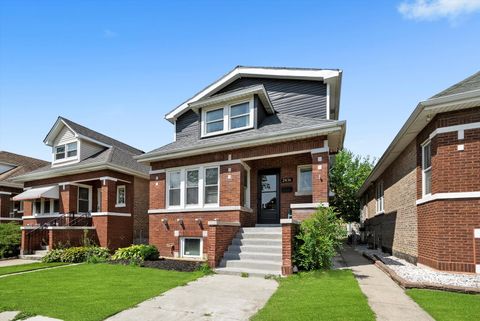 Tiny photo for 2436 Grove Avenue, Berwyn, IL 60402 (MLS # 12440272)