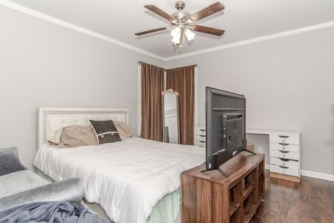 Tiny photo for 33 Hill Street, Momence, IL 60954 (MLS # 12472340)