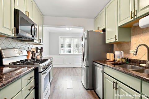 Tiny photo for 496 S Navajo Trail, Wheeling, IL 60090 (MLS # 12729040)