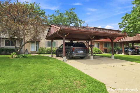 Tiny photo for 496 S Navajo Trail, Wheeling, IL 60090 (MLS # 12729040)