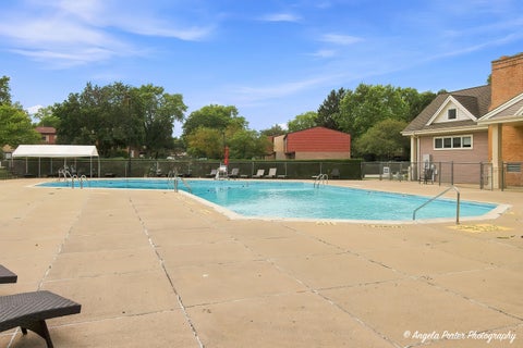 Tiny photo for 496 S Navajo Trail, Wheeling, IL 60090 (MLS # 12729040)