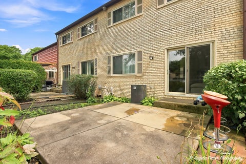 Tiny photo for 496 S Navajo Trail, Wheeling, IL 60090 (MLS # 12729040)