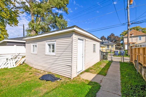 Tiny photo for 435 22nd Avenue, Bellwood, IL 60104 (MLS # 12782763)