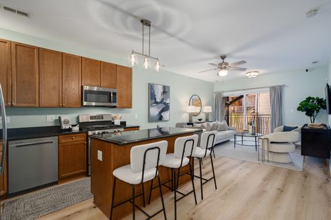 Tiny photo for 2720 W Cortland Street #105, Chicago, IL 60647 (MLS # 12625947)