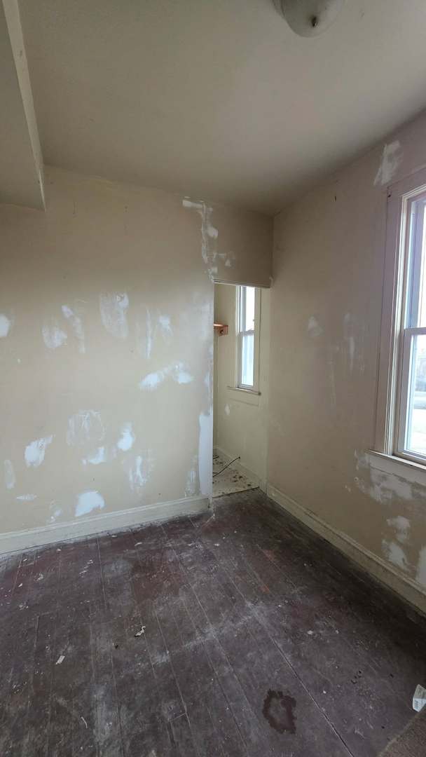 8422 S Baltimore Avenue