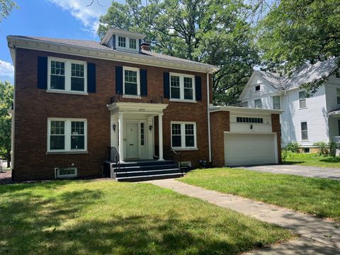 Photo of 895 S Greenwood Avenue, Kankakee, IL 60901 (MLS # 12296234)