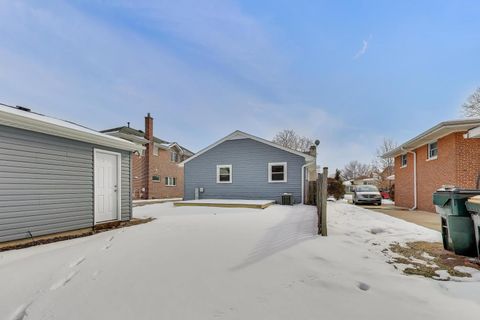 Tiny photo for 1421 Cynthia Avenue, Park Ridge, IL 60068 (MLS # 12567280)