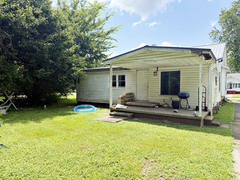 Tiny photo for 213 E 9TH ST Street, Metropolis, IL 62960 (MLS # 12722251)