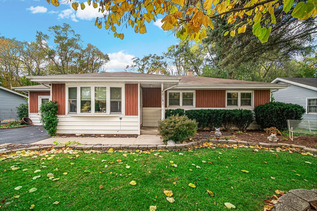 Photo for 5713 Meadow Hill Lane, McHenry, IL 60051 (MLS # 12504952)