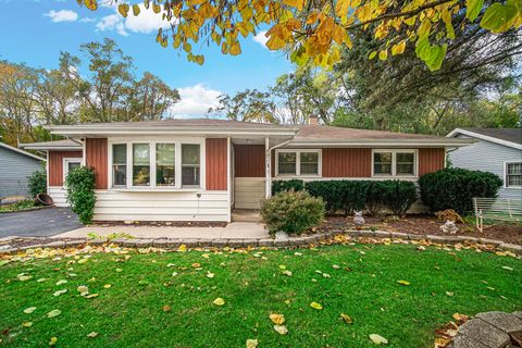 Photo of 5713 Meadow Hill Lane, McHenry, IL 60051 (MLS # 12504952) Photo of 5713 Meadow Hill Lane, McHenry, IL 60051 (MLS # 12504952)