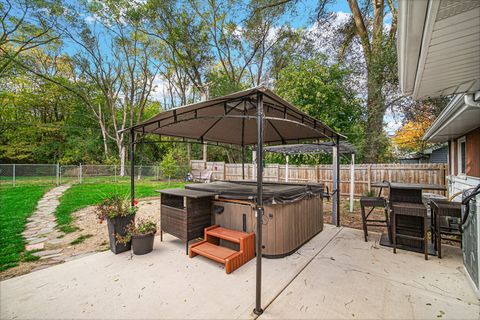 Tiny photo for 5713 Meadow Hill Lane, McHenry, IL 60051 (MLS # 12504952)