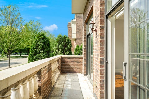 Tiny photo for 185 N Hickory Avenue, Arlington Heights, IL 60004 (MLS # 12723790)