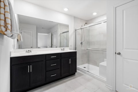 Tiny photo for 695 Kentshire Circle, Elgin, IL 60124 (MLS # 12766249)