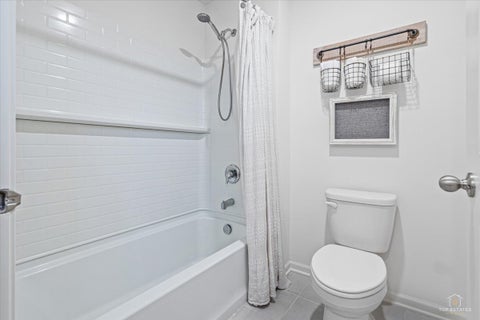 Tiny photo for 695 Kentshire Circle, Elgin, IL 60124 (MLS # 12766249)