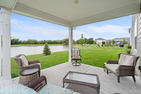 Tiny photo for 695 Kentshire Circle, Elgin, IL 60124 (MLS # 12766249)