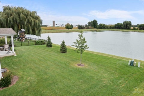 Tiny photo for 695 Kentshire Circle, Elgin, IL 60124 (MLS # 12766249)