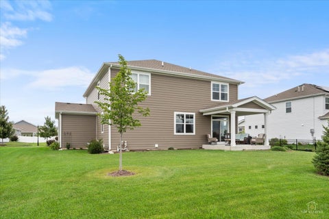 Tiny photo for 695 Kentshire Circle, Elgin, IL 60124 (MLS # 12766249)
