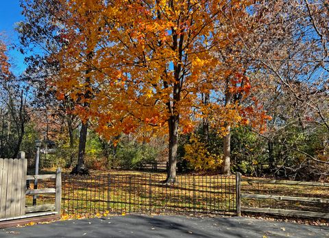 Tiny photo for 109 Crooked Creek Trail, Barrington, IL 60010 (MLS # 12513917)