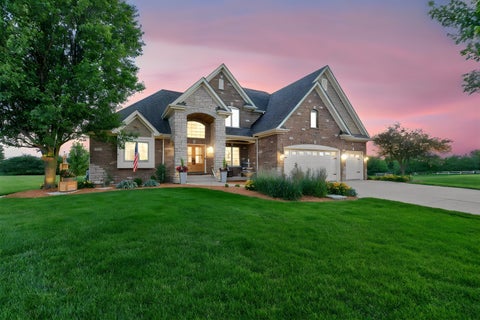 Tiny photo for 5728 Waters Edge Court, Yorkville, IL 60560 (MLS # 12680887)