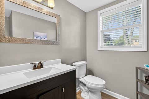 Tiny photo for 612 Edgebrook Drive, Shorewood, IL 60404 (MLS # 12485592)