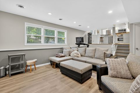 Tiny photo for 612 Edgebrook Drive, Shorewood, IL 60404 (MLS # 12485592)