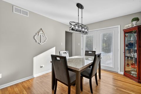 Tiny photo for 612 Edgebrook Drive, Shorewood, IL 60404 (MLS # 12485592)