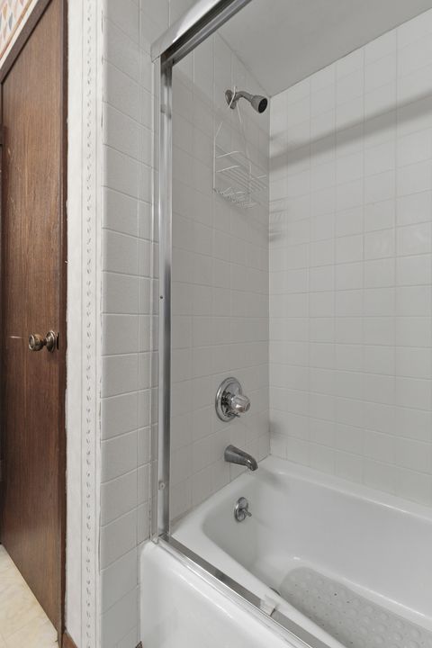 Tiny photo for 2540 E Crest Avenue, Bettendorf, IA 52722 (MLS # 12601362)