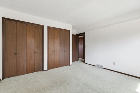 Tiny photo for 2540 E Crest Avenue, Bettendorf, IA 52722 (MLS # 12601362)