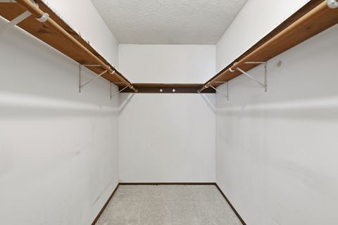 Tiny photo for 2540 E Crest Avenue, Bettendorf, IA 52722 (MLS # 12601362)