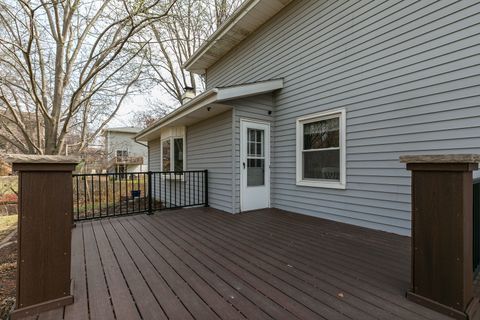 Tiny photo for 2540 E Crest Avenue, Bettendorf, IA 52722 (MLS # 12601362)