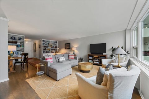 Tiny photo for 1630 Sheridan Road #2G, Wilmette, IL 60091 (MLS # 12771942)