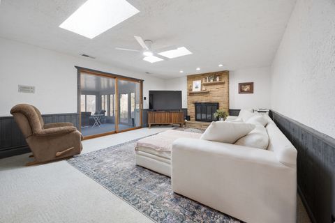 Tiny photo for 13210 S 85th Avenue, Palos Park, IL 60464 (MLS # 12573974)