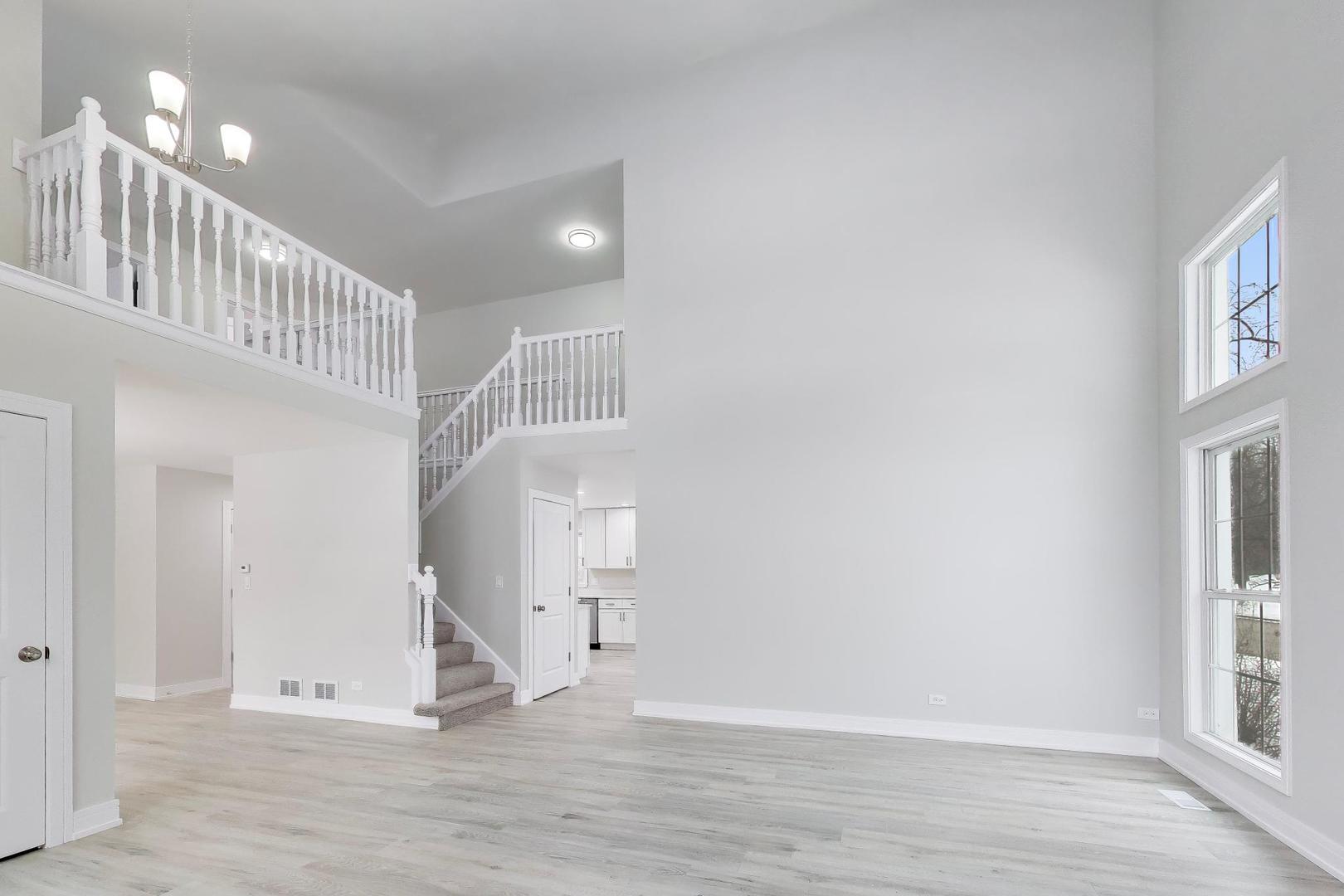 1137 FIELDSTONE Lane