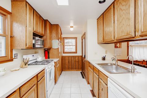 Tiny photo for 127 Belle Plaine Avenue, Park Ridge, IL 60068 (MLS # 12539655)