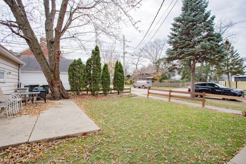 Tiny photo for 127 Belle Plaine Avenue, Park Ridge, IL 60068 (MLS # 12539655)