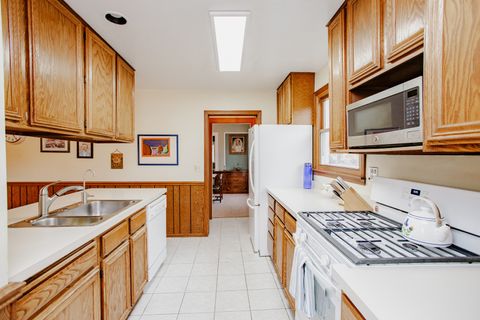 Tiny photo for 127 Belle Plaine Avenue, Park Ridge, IL 60068 (MLS # 12539655)