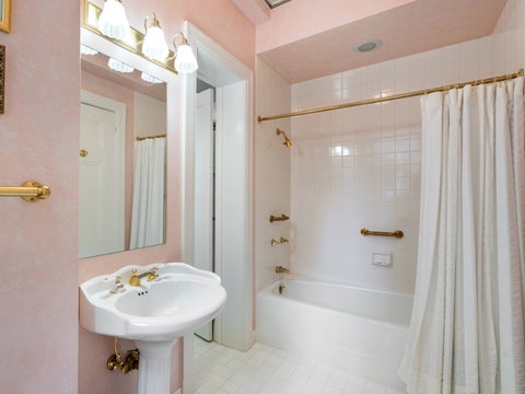 Tiny photo for 232 E Walton Place #3E, Chicago, IL 60611 (MLS # 12754732)