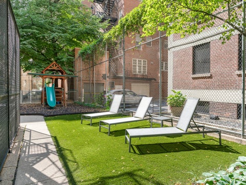 Tiny photo for 232 E Walton Place #3E, Chicago, IL 60611 (MLS # 12754732)