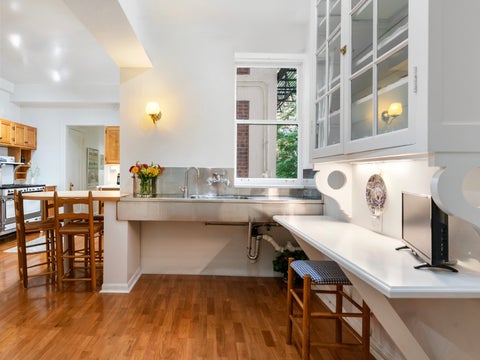 Tiny photo for 232 E Walton Place #3E, Chicago, IL 60611 (MLS # 12754732)