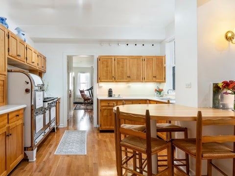 Tiny photo for 232 E Walton Place #3E, Chicago, IL 60611 (MLS # 12754732)