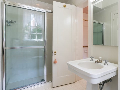 Tiny photo for 232 E Walton Place #3E, Chicago, IL 60611 (MLS # 12754732)