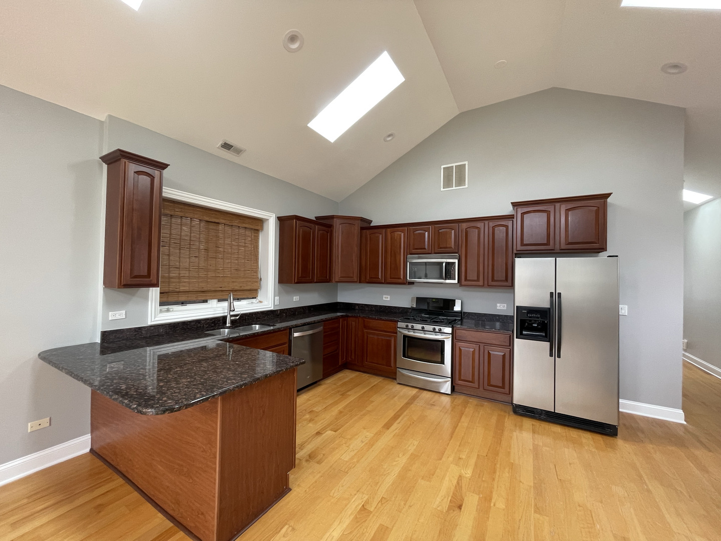 1532 N Campbell Avenue 3