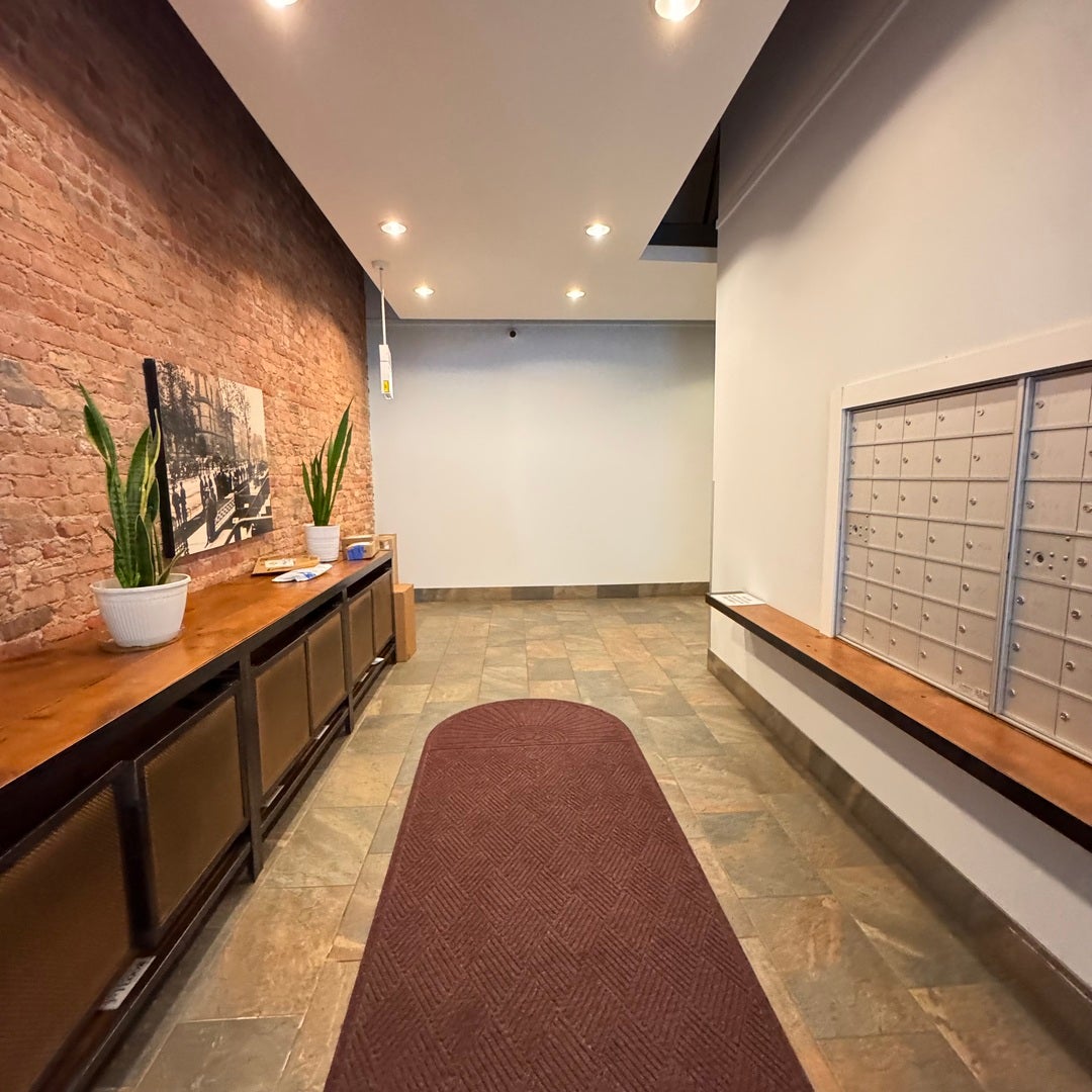 1631 S Michigan Avenue 402